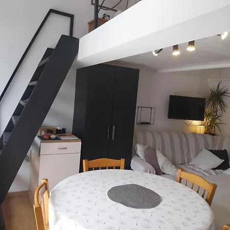 Apartment Family-friendly With Swimming Pool Krasica, Rijeka - 18059 *
