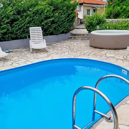 Family-friendly With Swimming Pool Krasica, Rijeka - 18059 Apartment Krasica (Primorje-Gorski Kotar)