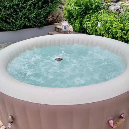 Family-friendly With Swimming Pool Krasica, Rijeka - 18059 Krasica (Primorje-Gorski Kotar)